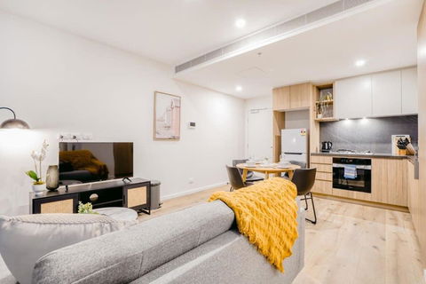 Penny Lane - 2BR Apt In The Heart Of Moonee Ponds - Phillip Island Accommodation 3