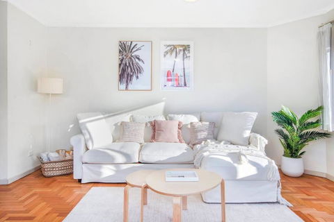 Perfect Manly Retreat, In The Heart Of Manly, Family & Couple Friendly Apartment With CAR SPOT - Phillip Island Accommodation 1