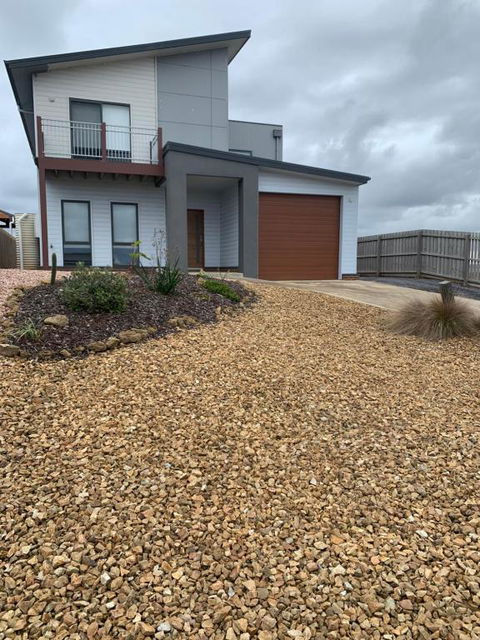 Peterborough Getaway - Phillip Island Accommodation 0
