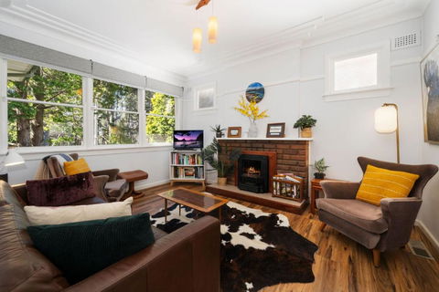 Pine Lodge - Phillip Island Accommodation 1