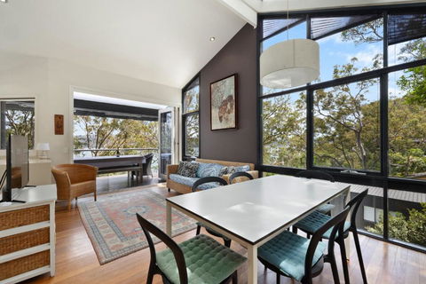 Pittwater Vistas - 5 Minutes To Palm Beach - Phillip Island Accommodation 2