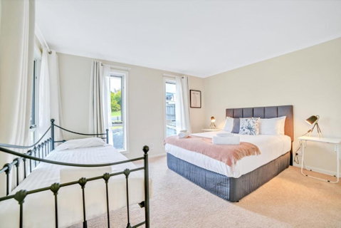 Port View Escape - Phillip Island Accommodation 3
