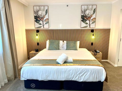 Quality Hotel Room CBD FREE PARK - Phillip Island Accommodation 0