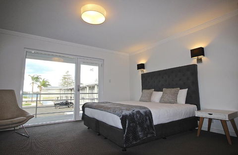 Quays Hotel - Phillip Island Accommodation 0