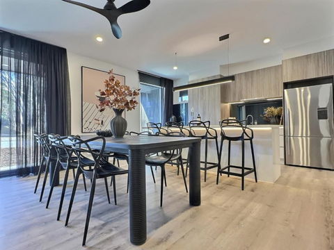 RAM, Alpine Getaways - Phillip Island Accommodation 0