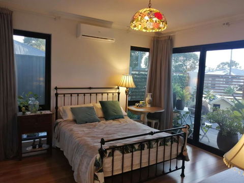 Private & Cosy! Master Bedroom In Perth With Garden View - Phillip Island Accommodation 0