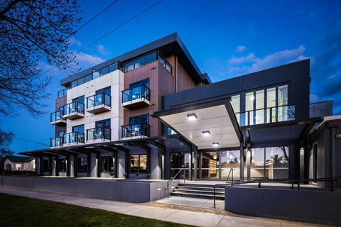 Quality Hotel Lakeside - Phillip Island Accommodation 0