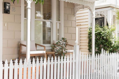 Prahran Timeless & Modern Haven, With Parking - Phillip Island Accommodation 0