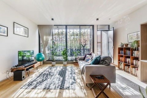 Premium Executive Apt In The Heart Of Fitzroy - Phillip Island Accommodation 2