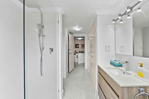 Prime Perth Apartment - Phillip Island Accommodation 2