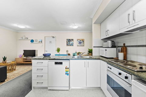 Prime Perth Apartment - Phillip Island Accommodation 3
