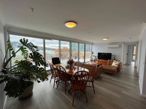 Private Room With Ensuite In The CBD - Phillip Island Accommodation 0