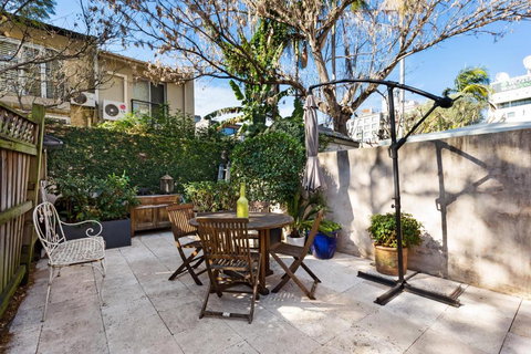 Pyrmont Self-Contained Terrace House (64 BUL) - Phillip Island Accommodation 2