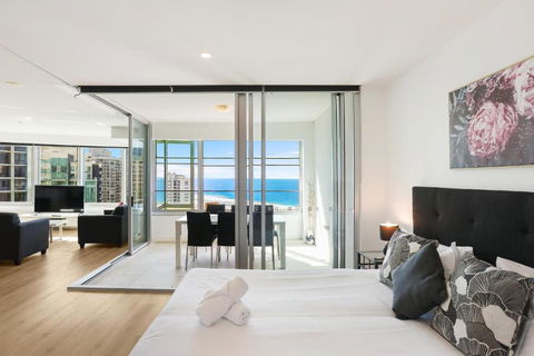 Q Tower Amazing Ocean Views 22nd Level Heated Pools Sleeps 6 - Optimise BNB - Phillip Island Accommodation 1