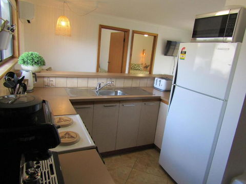 Quandong Beach Shack - Phillip Island Accommodation 2