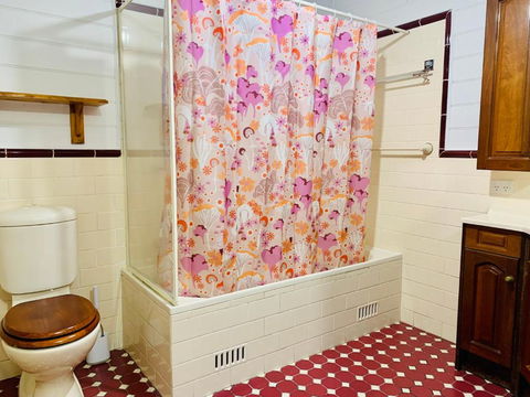 Quarryman Cottage @ 102 - Phillip Island Accommodation 2