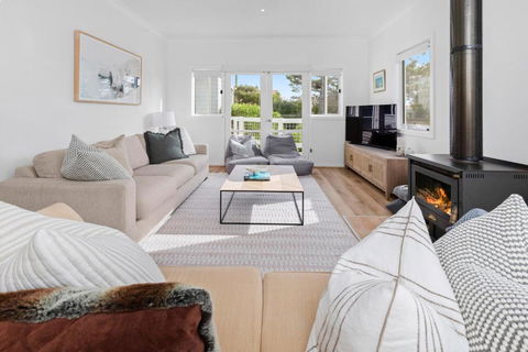 Queen Of Hearts Beach House - Phillip Island Accommodation 0