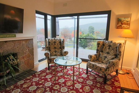 Queen On Randle - Phillip Island Accommodation 1