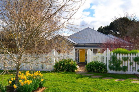 Queensberry House Daylesford - Phillip Island Accommodation 2