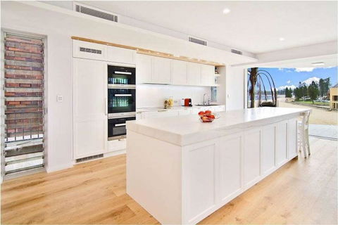 Queenscliff Penthouse - Beachfront - Phillip Island Accommodation 1
