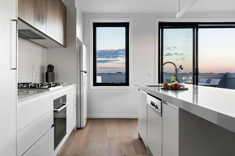 Queensview168 Apartments Moonee Ponds - Phillip Island Accommodation 2