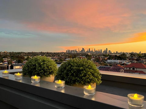 Queensview168 Apartments Moonee Ponds - Phillip Island Accommodation 3