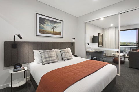 Quest Orange - Phillip Island Accommodation 2
