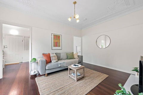 Quiet & Bright Art Deco Apartment By New Farm Park - Phillip Island Accommodation 2