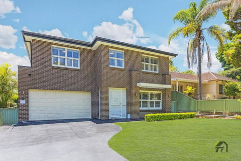 Quiet And Warm 4 Bedrooms In Hornsby - Phillip Island Accommodation 1