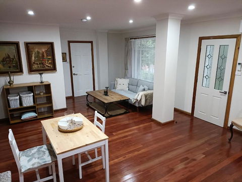 Quiet Nature-Filled Ground Floor Unit - Phillip Island Accommodation 3