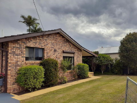 QUIET PROPERTY BY THE RIVER - Phillip Island Accommodation 0