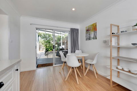 Quince Cottage - Phillip Island Accommodation 2
