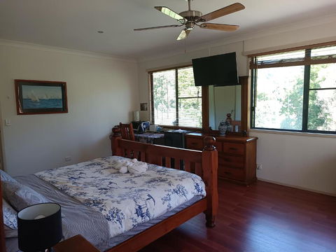 Quand0ng Valley Inn - The Hidden Waterfall Family Retreat - Phillip Island Accommodation 2