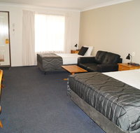 Asters On James Motor Inn - Phillip Island Accommodation
