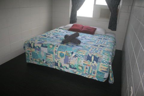 Asylum Cairns Hostel - Phillip Island Accommodation 1