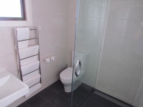 Augathella Motel & Caravan Park - Phillip Island Accommodation 1