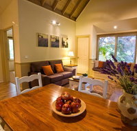 Autumn Abode Cottages - Phillip Island Accommodation