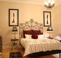 Azalea Cedar-Rose Barossa Valley Villa