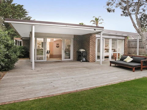 Backyard Bliss - Phillip Island Accommodation 1