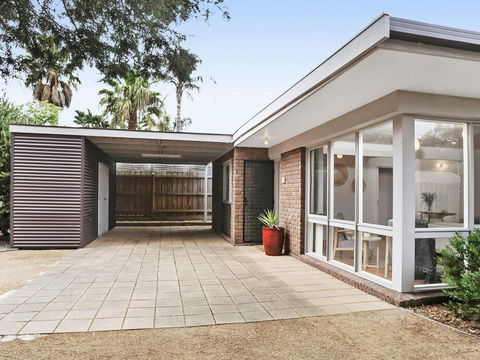 Backyard Bliss - Phillip Island Accommodation 0