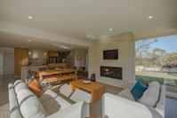 Baileys Beach House