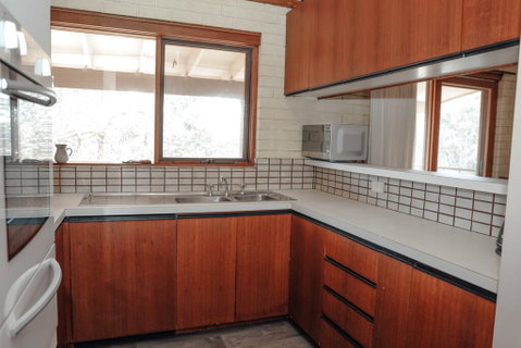 Banksia Beach House - Phillip Island Accommodation 2