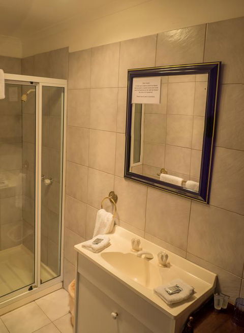 Battery Point Manor - Phillip Island Accommodation 3