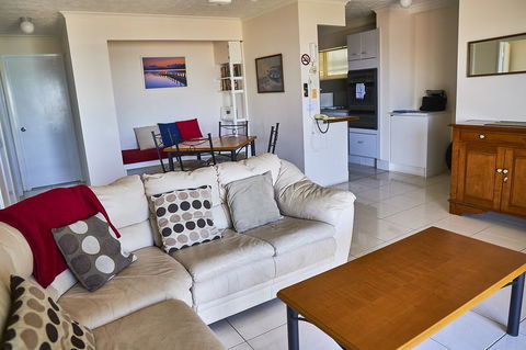 Bayview Beach Holiday Apartments - Phillip Island Accommodation 2