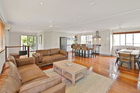 Book Alexandra Headland Accommodation Vacations Phillip Island Accommodation Phillip Island Accommodation