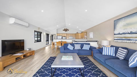 Beach House 72A Marine Drive - Fingal Bay - Phillip Island Accommodation 2