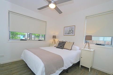 Beach Shacks #1 Casuarina - Phillip Island Accommodation 1