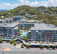 Beach Side Ocean Burleigh Heads 3 bedroom Family Accomodation - Phillip Island Accommodation