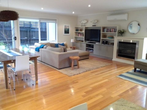 Beachcomber - Phillip Island Accommodation 1