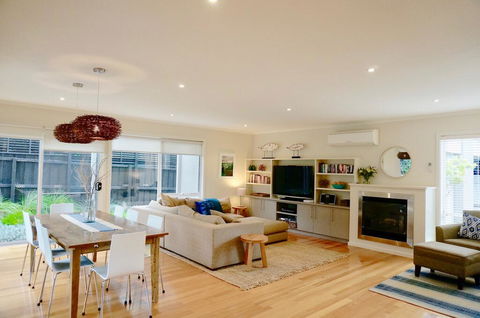 Beachcomber - Phillip Island Accommodation 0